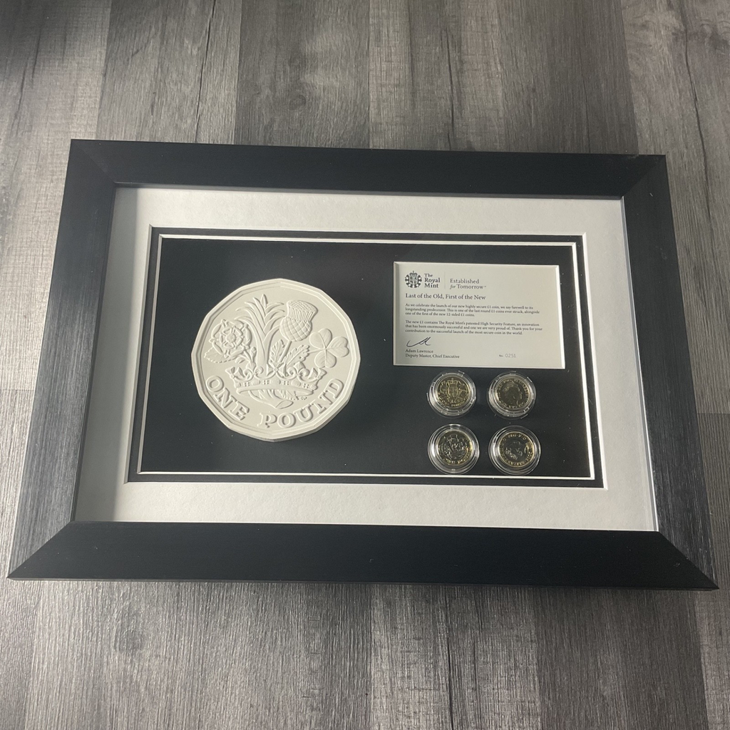 ONE POUND COIN ROYAL MINT Staff ISSUE "LAST OF THE OLD FIRST OF THE NEW" FRAMED