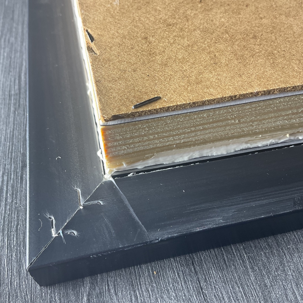 ONE POUND COIN ROYAL MINT Staff ISSUE "LAST OF THE OLD FIRST OF THE NEW" FRAMED